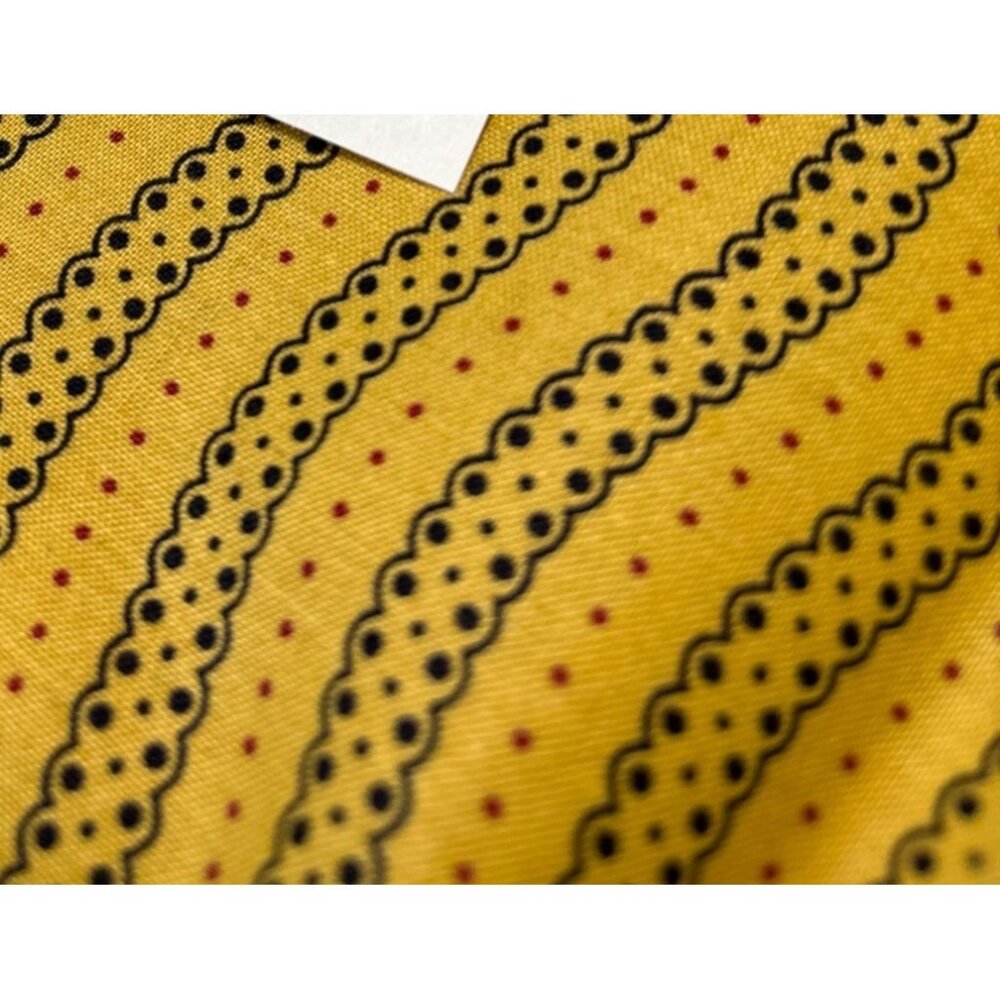 Yellow Wavy Stripe & Polka Dot Quilting Fabric 10"x32"